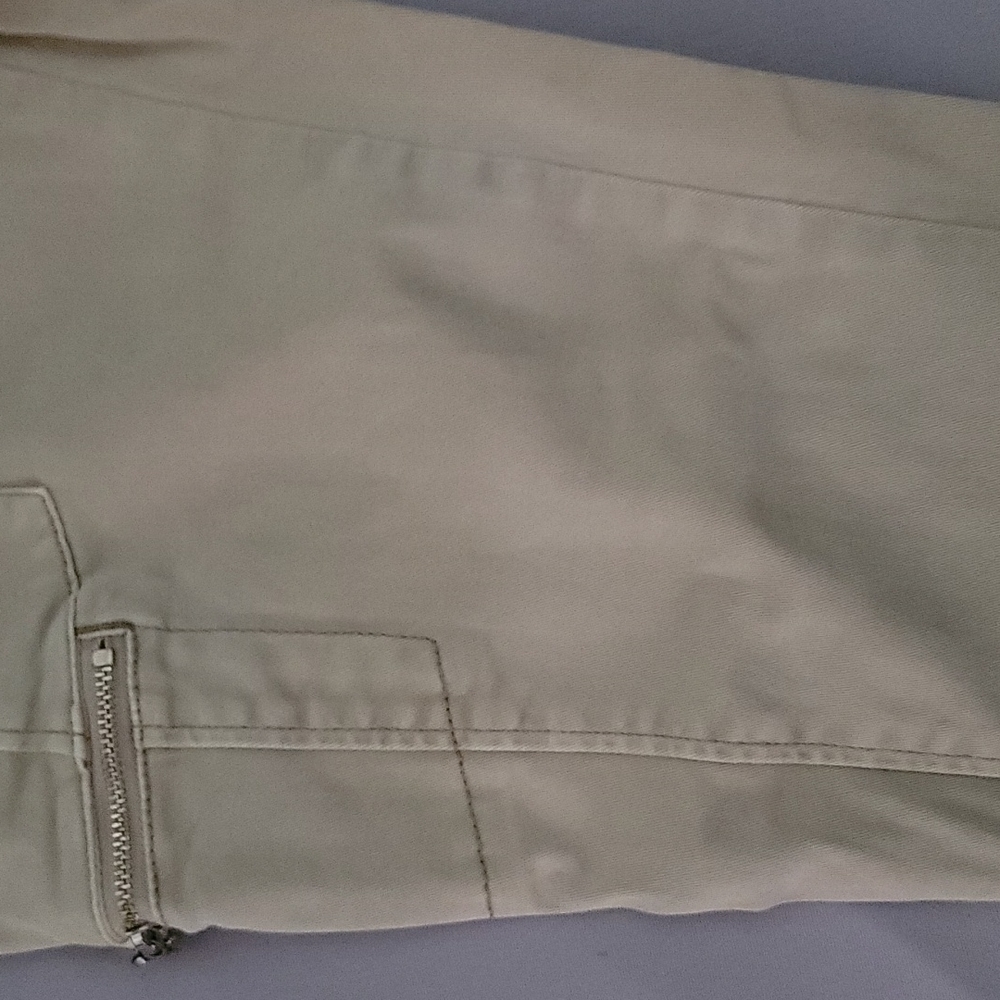 Pants - Picture 3 of 8
